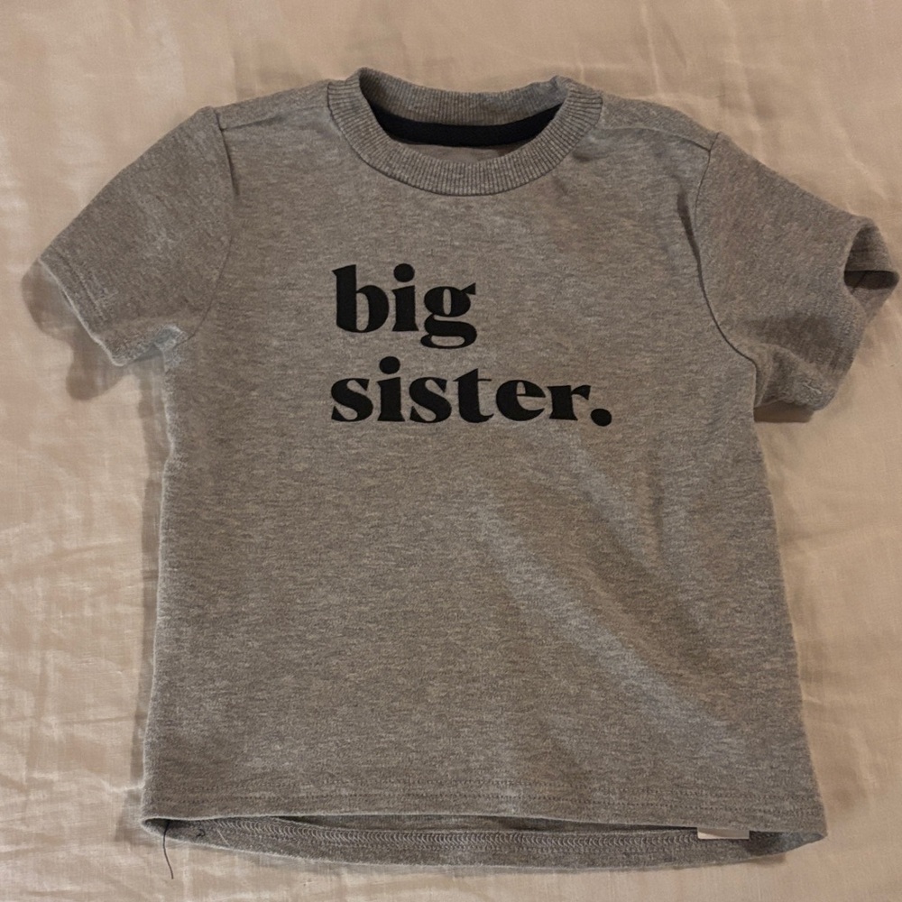 Stylish Gray 'Big Sister' Short Sleeve Tee